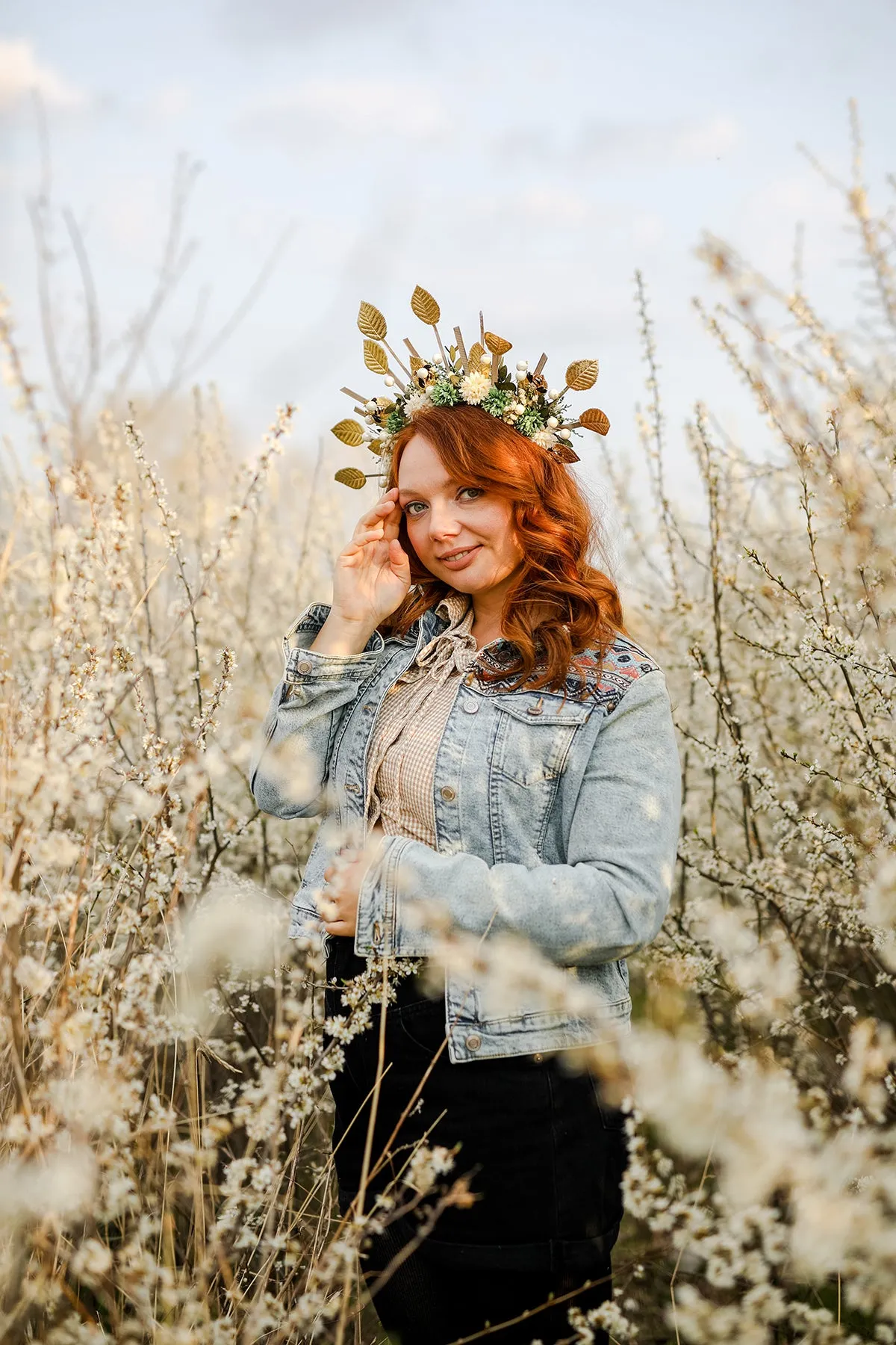 Golden flower halo crown Bees Bridal headpiece Natural green and white headband Met gala sun headpiece Handmade spike crown Beyonce Magaela