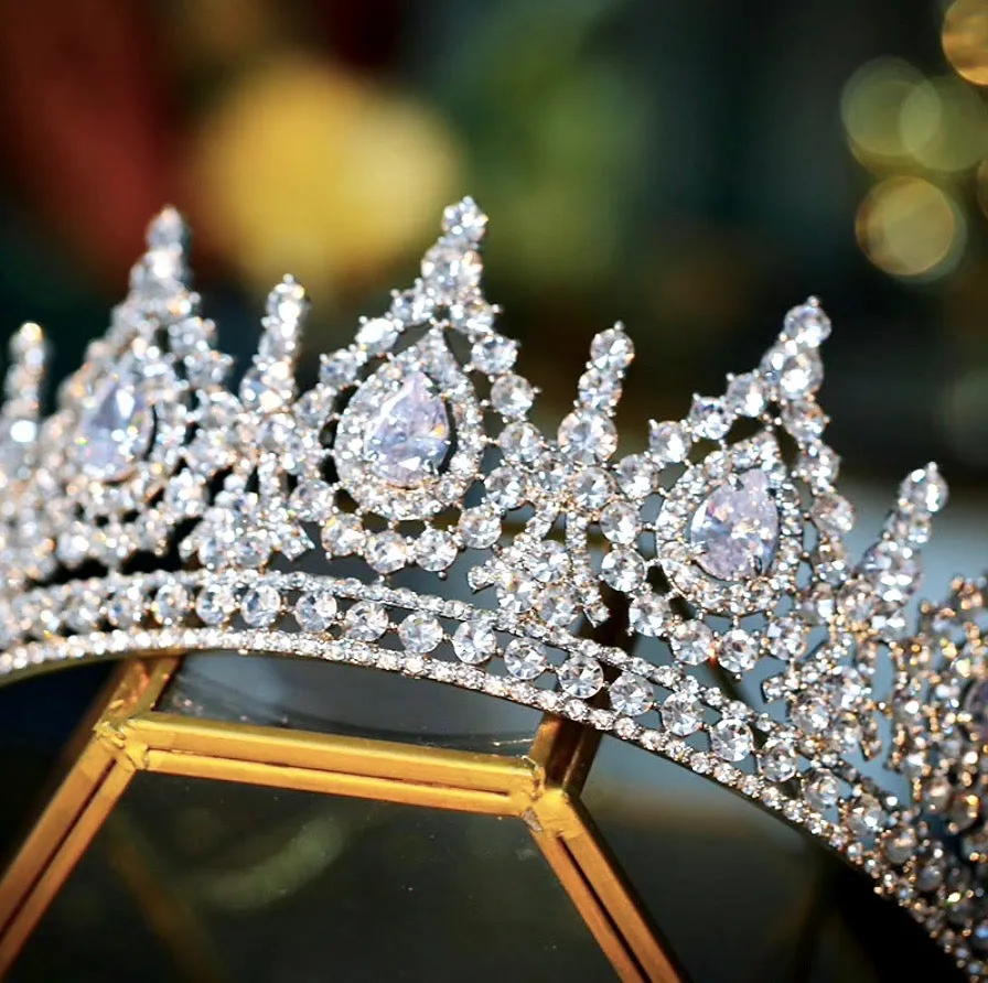 "Emmy" - Royal Glamour Bridal Tiara