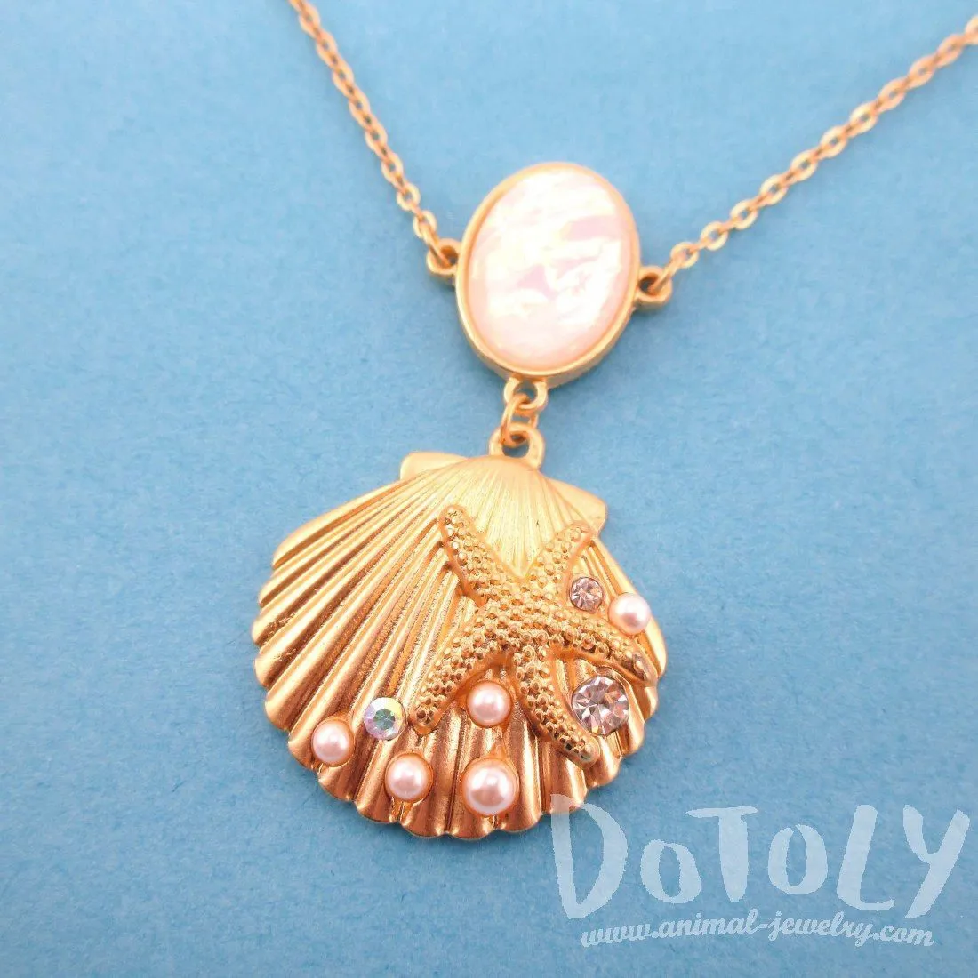 Seashell Starfish Ocean Inspired Mermaid Jewelry Pendant Necklace in Gold